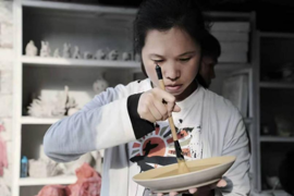 王莹莹：以陶为媒，在泥土窑火间守护传承匠心